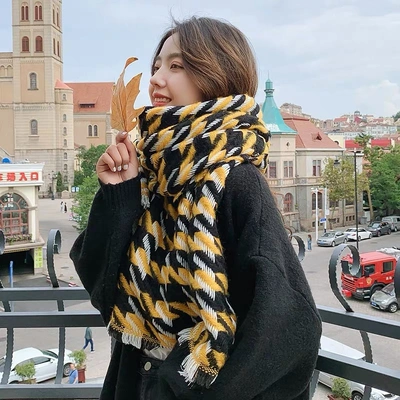 Scarf Super Warm Fashion Generous Scarf Scarf Super Warm Thick All Cute Generous Scarf Vintage Printed Scarf Scarf Scarf Lady Temperament Elegant Scarf Scarf Korean Version Lovely Comfortable Silk Scarf Spring And Summer New