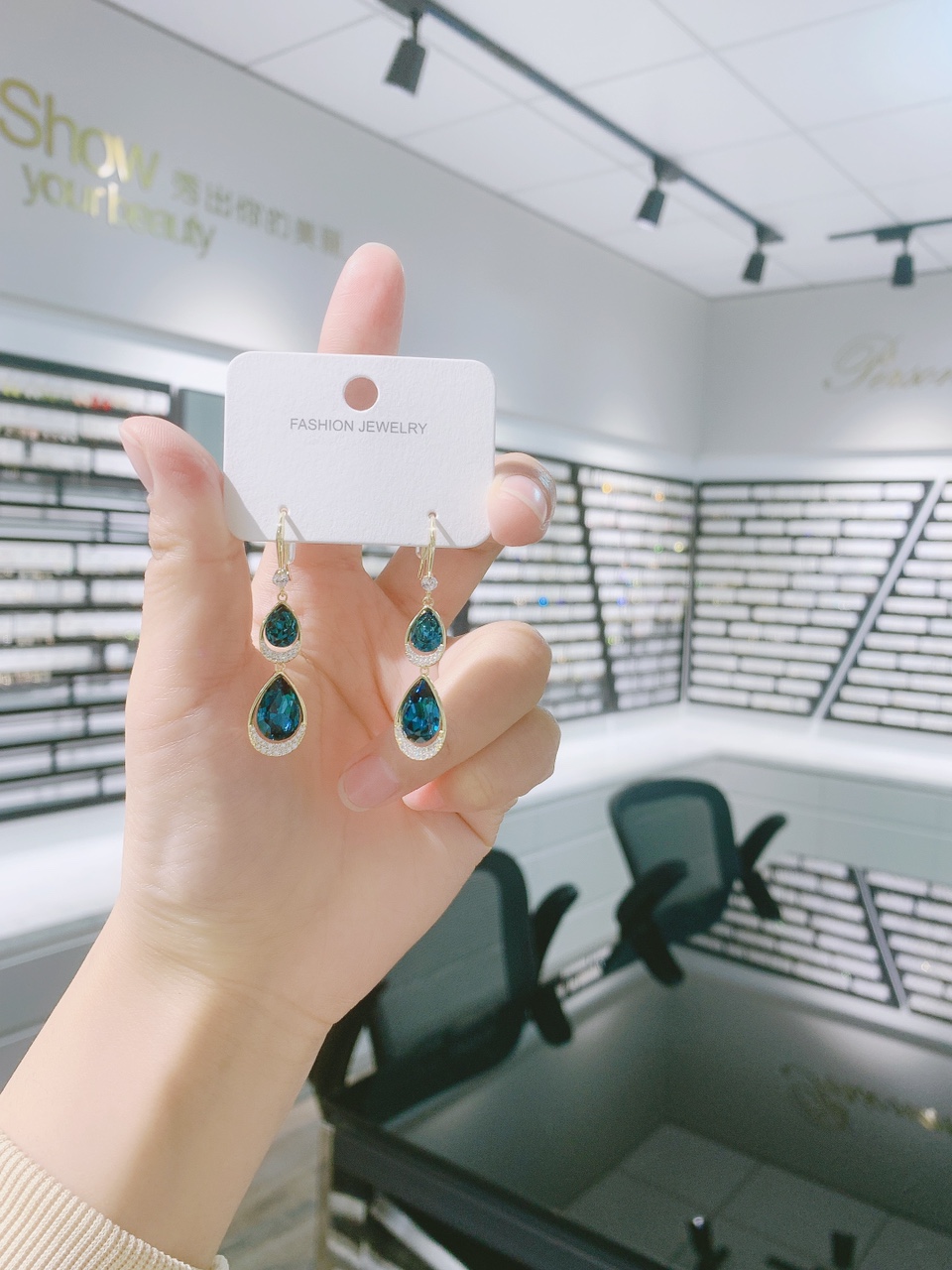 Niche Design Sense Temperament Advanced Atmosphere Earrings