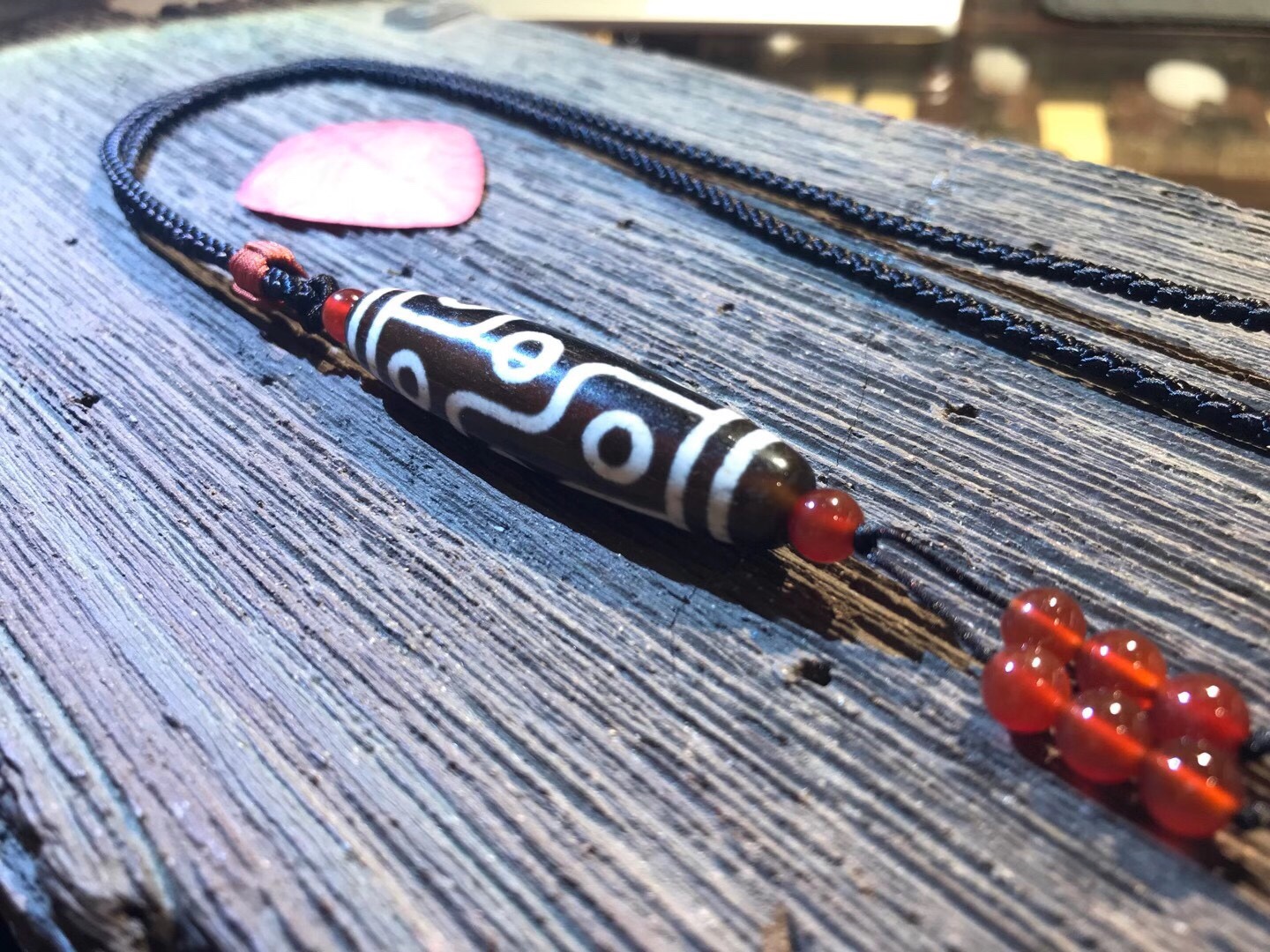 📣📣📣 Nine-eyed sky pearl matchmaking style, size 14×55mm, matchmaking price favorable. For interest, please inquire details Picture