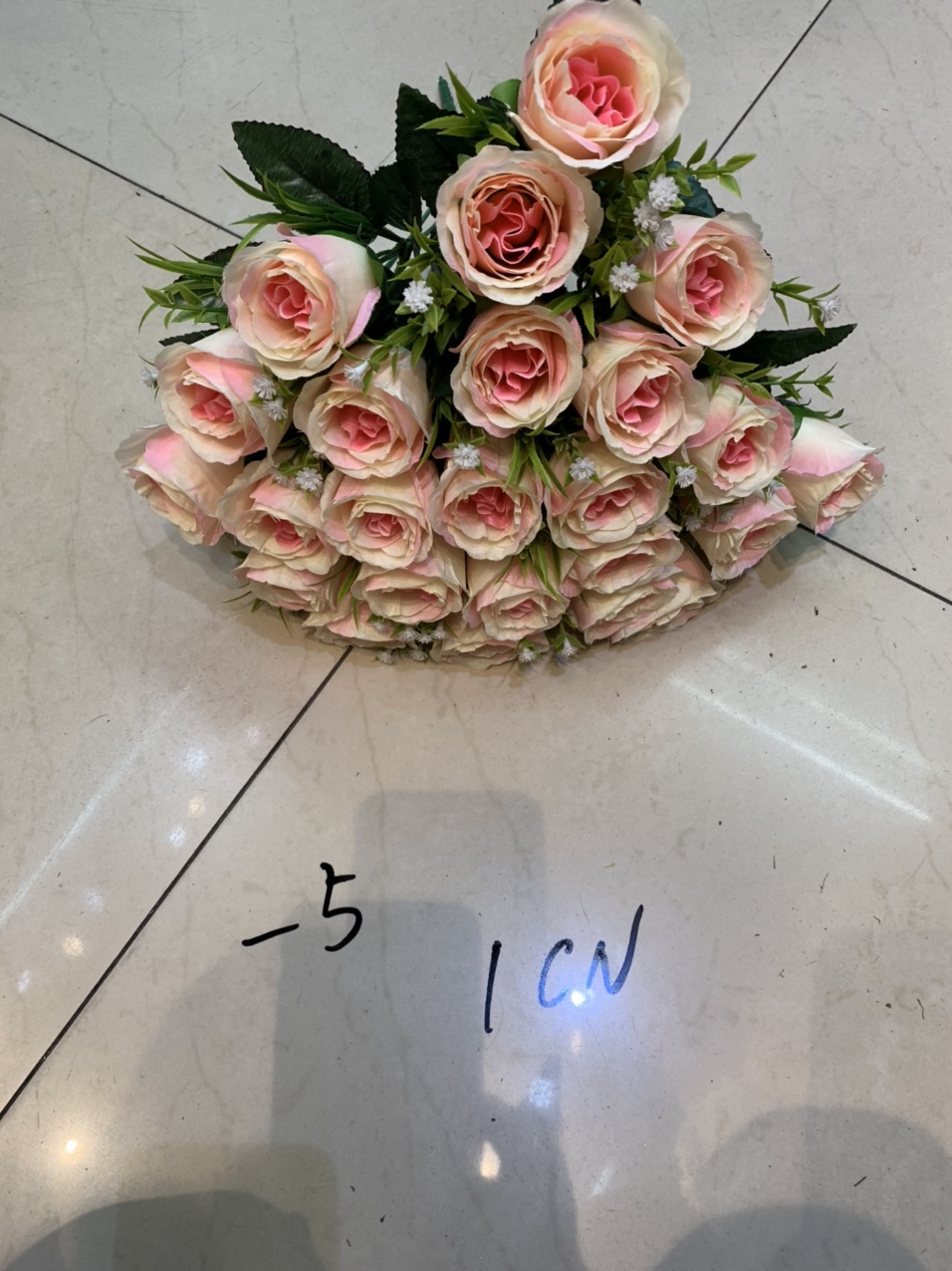 24 Head Roses