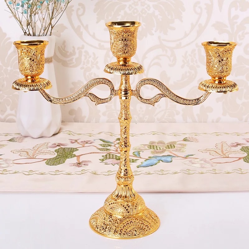 Zinc alloy 3-head candlestick Specification image