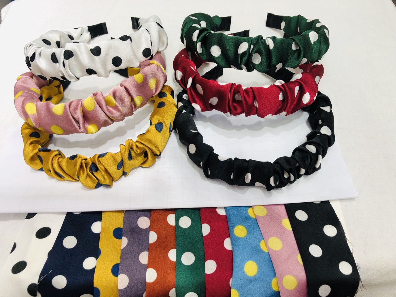 Manufacturers direct sales new polka dot chiffon creased head buckle thumbnail