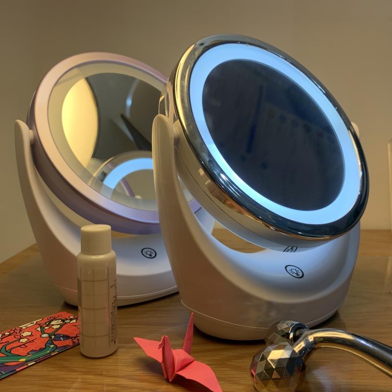 爆款 360度旋转LED智能触控调光镜补光灯产品图