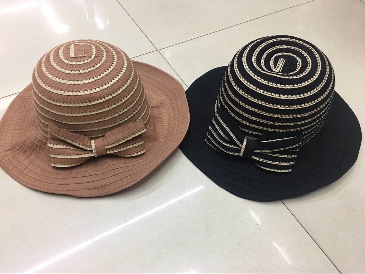 Fashionable and foldable casual hat