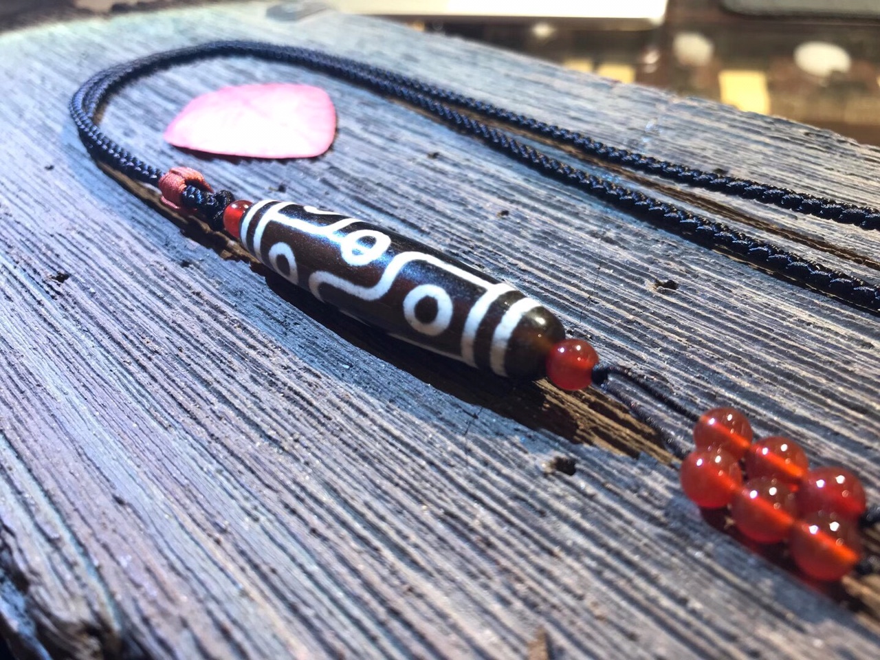 📣📣📣 Nine-eyed sky pearl matchmaking style, size 14×55mm, matchmaking price favorable. For interest, please inquire