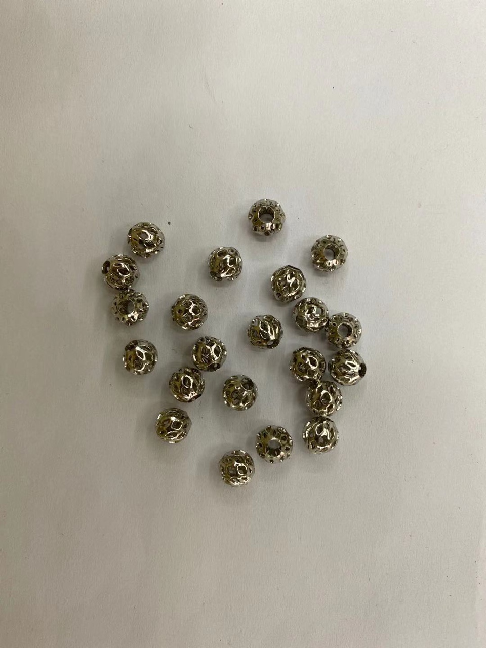 Hollow Net Beads 11
