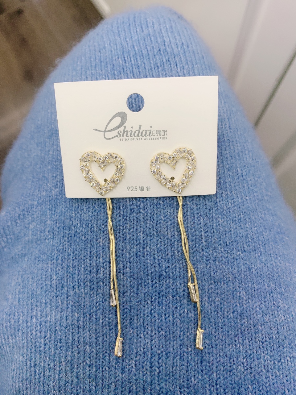 Two Temperament Earrings With Zirconium Heart