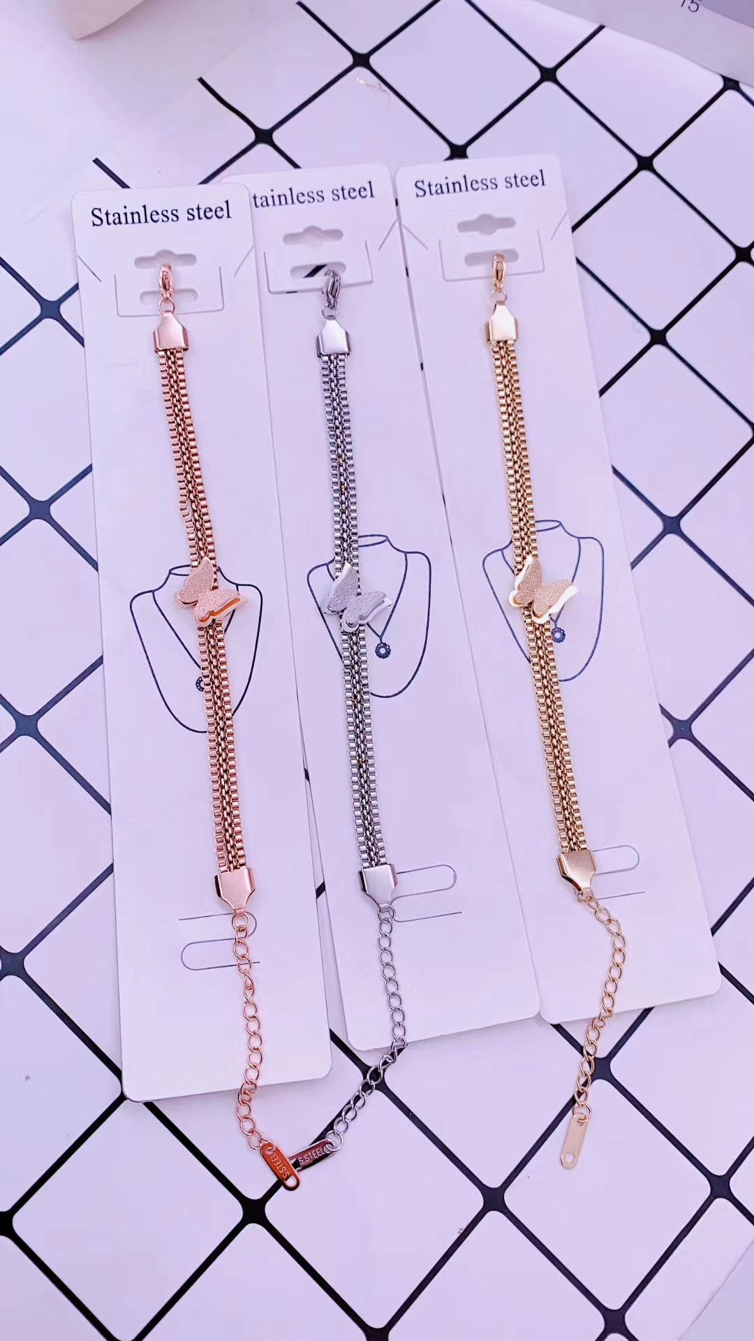 Fashionable and trendy 316 stainless steel titanium steel hand lotus, environmentally friendly, non-allergenic, high-end, elegant and sophisticated, a beloved treasure for everyone details Picture