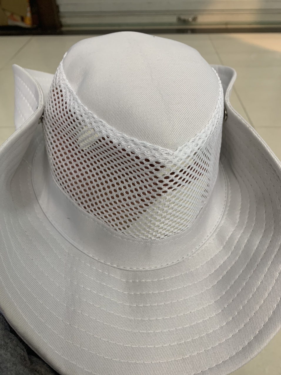Monochrome Horse Net White Button