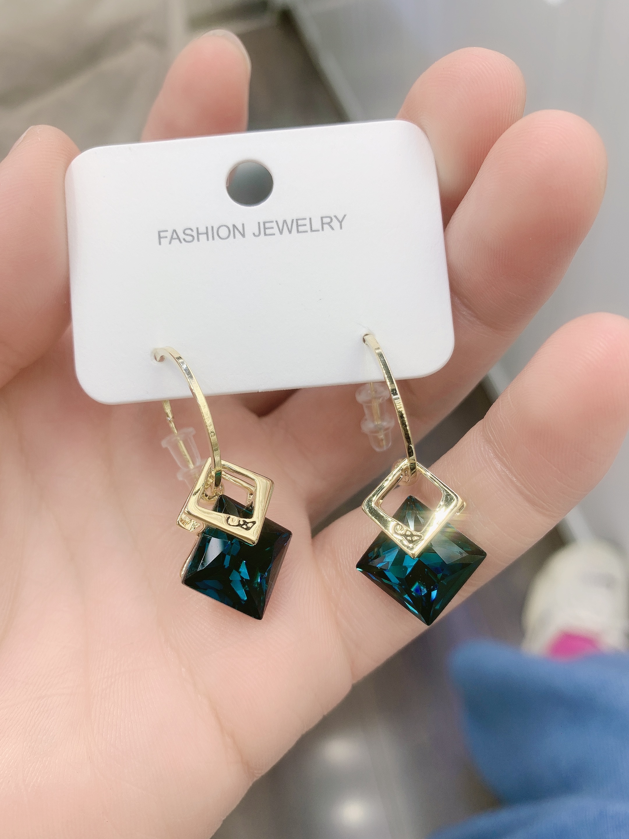 Stylish Crystal Earrings Specification drawing