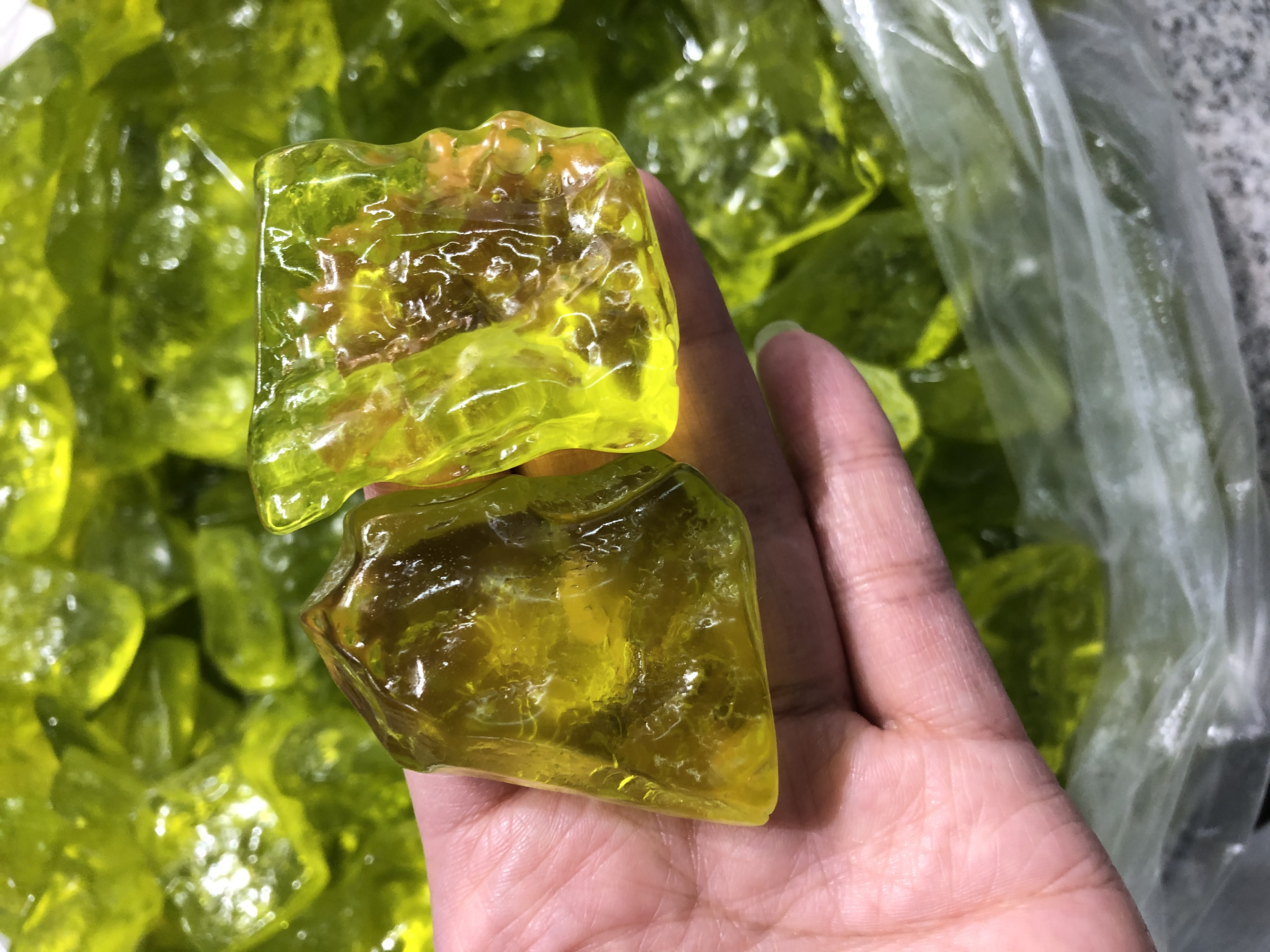 金珀小全皮白底实物图