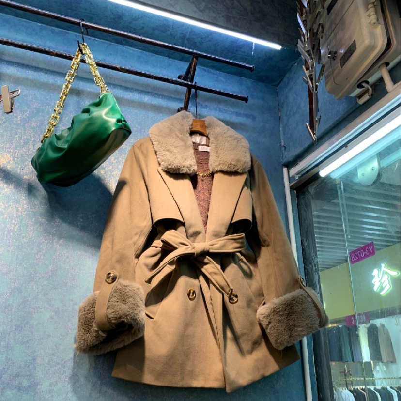 This fabric coat