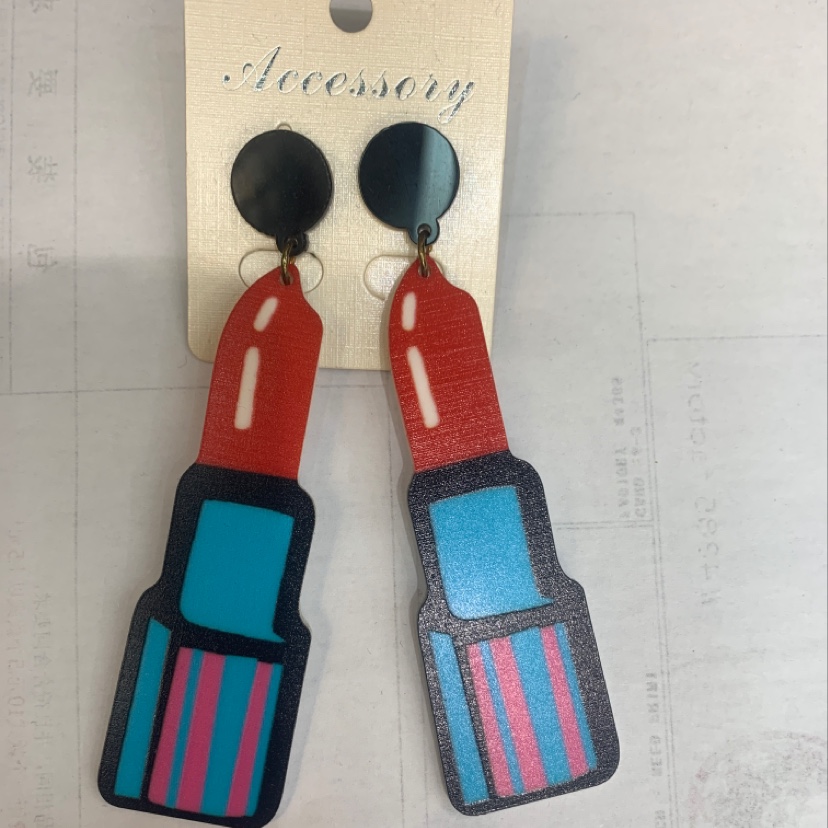 Lipstick earrings thumbnail