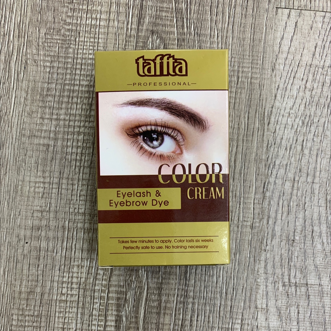eyebrow dye