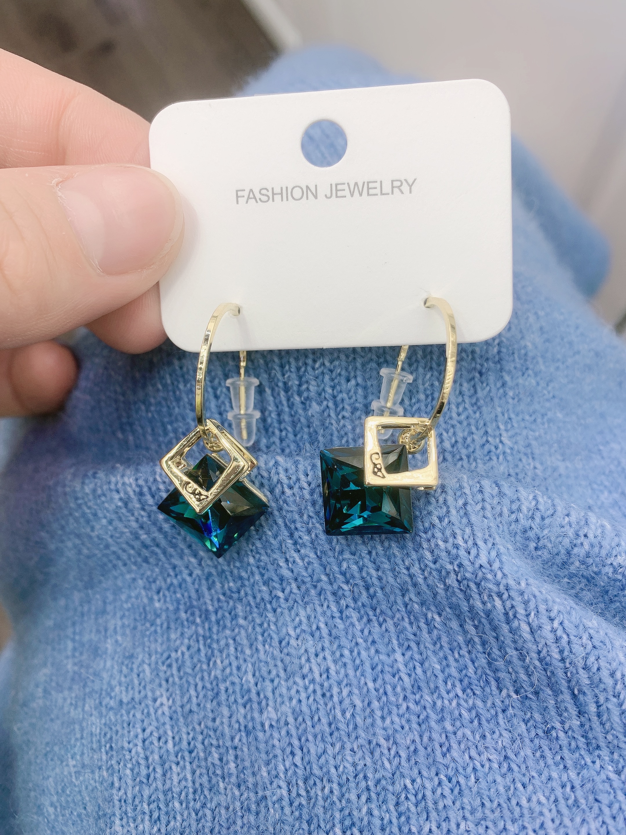 Stylish Crystal Earrings Specification drawing