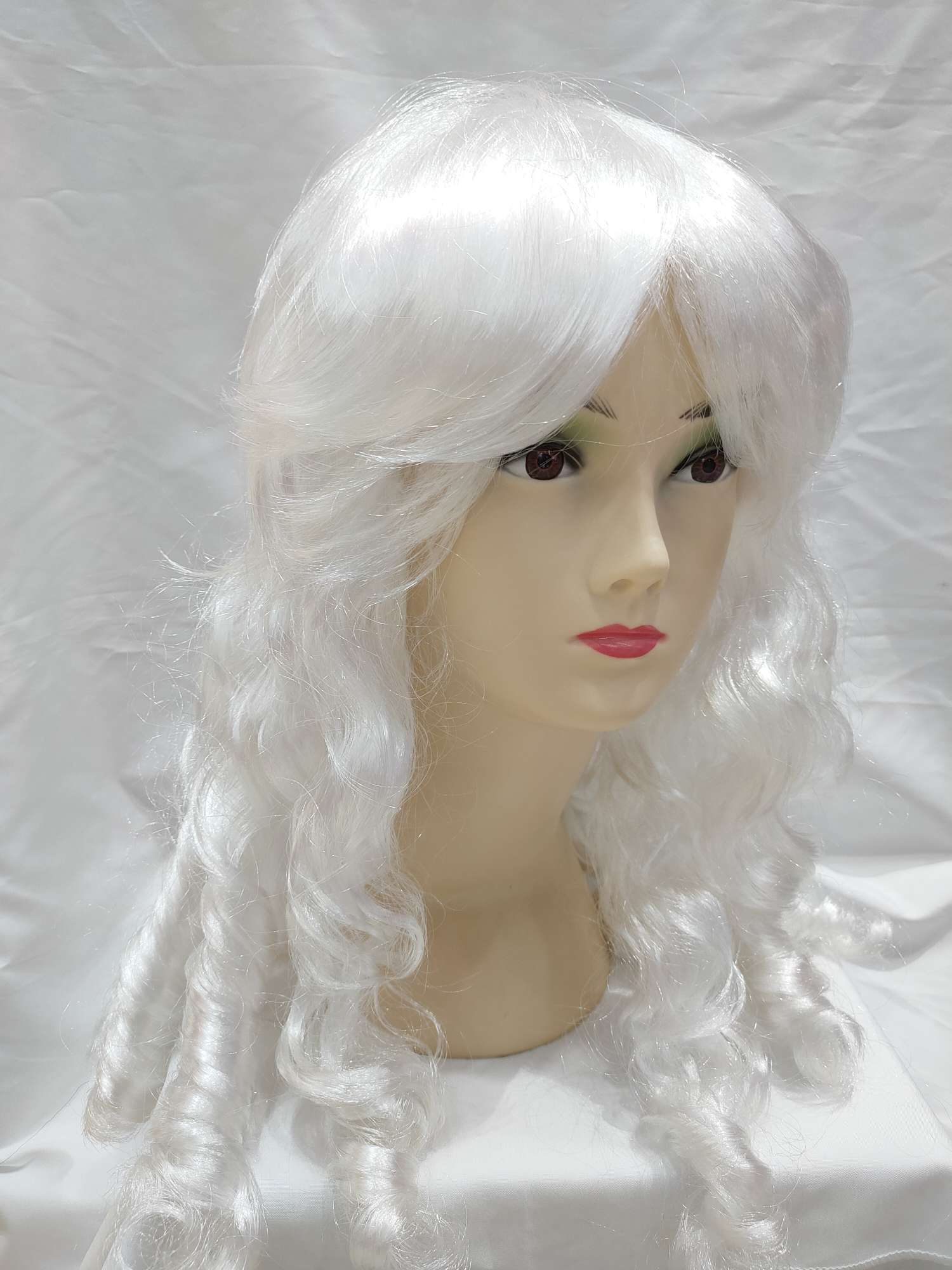 Halloween wig and headgear thumbnail