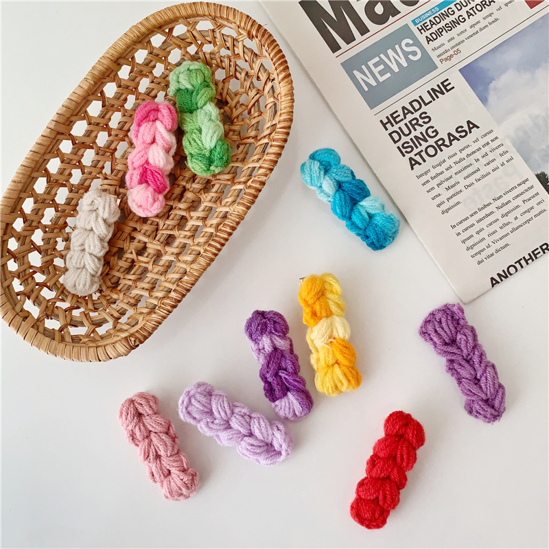 Handcrafted braids made of woolen duck jacketed braids detail image 4