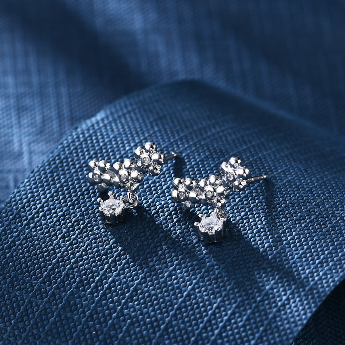 Anton Head Wolf 925 sterling silver 0095 earrings are free of charge full figure