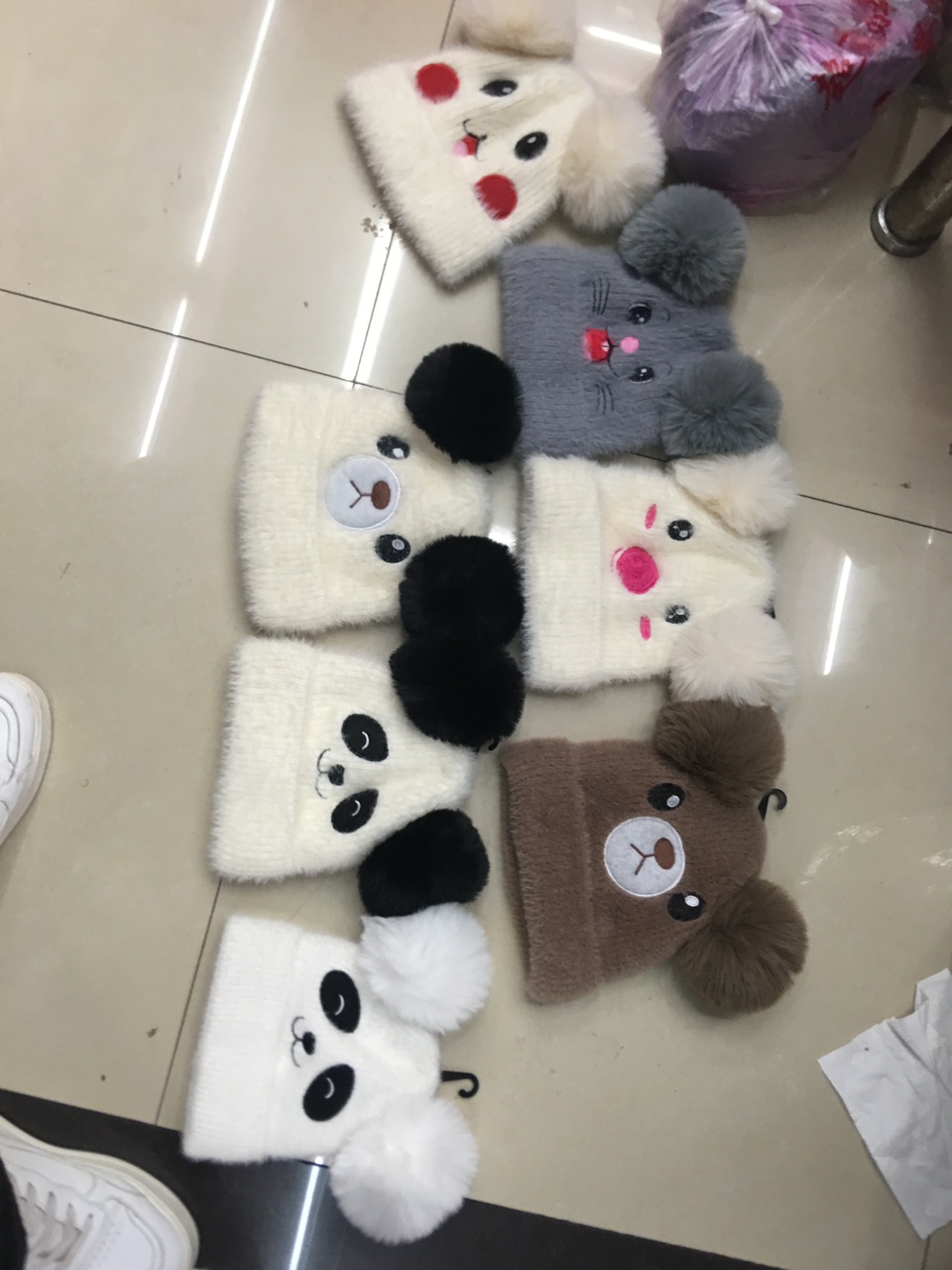 韩版潮流时尚男女小孩貂绒动物双球帽子