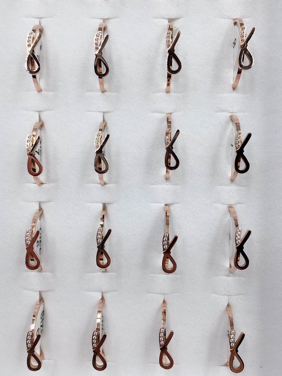 Bow set with diamonds