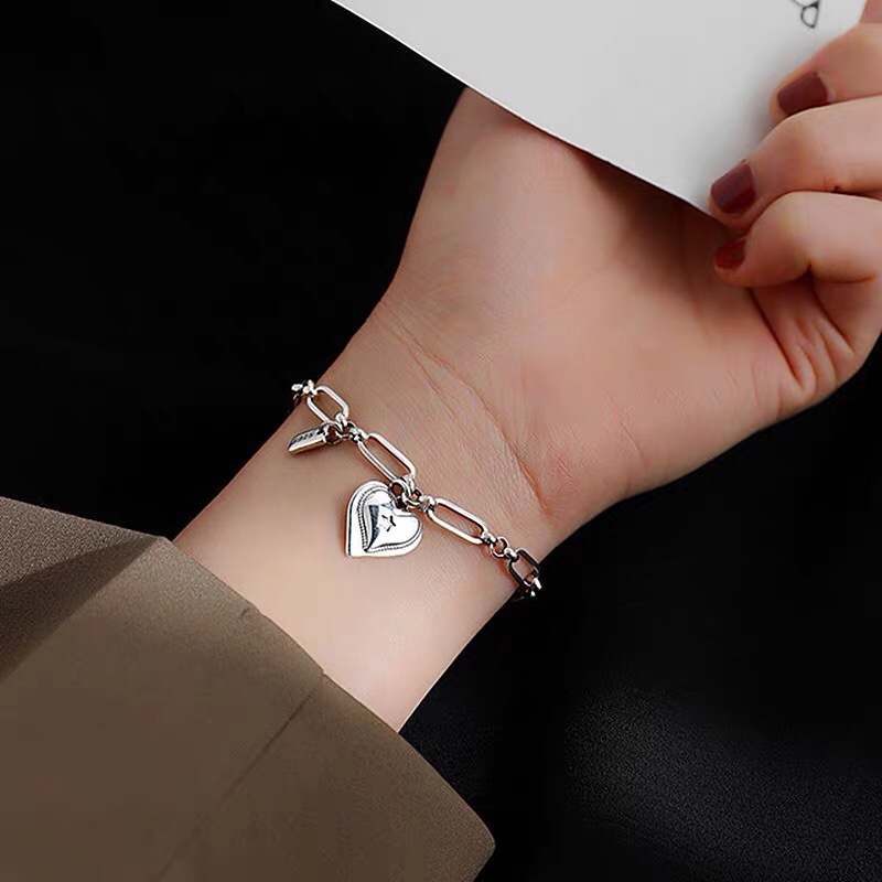 UKI SILVER and Ji S925 sterling silver heart bracelet