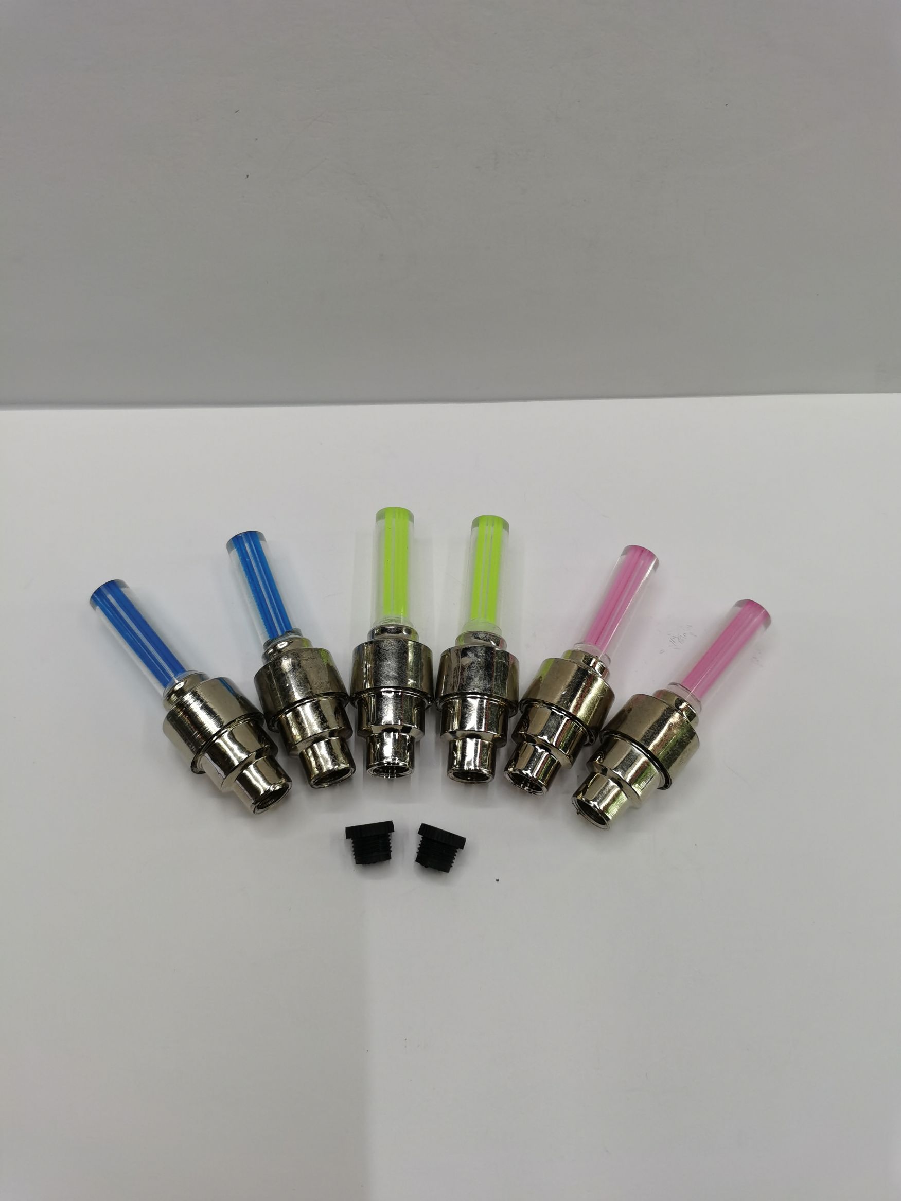 热销风火轮，气门灯，气嘴灯，自行车灯，车类