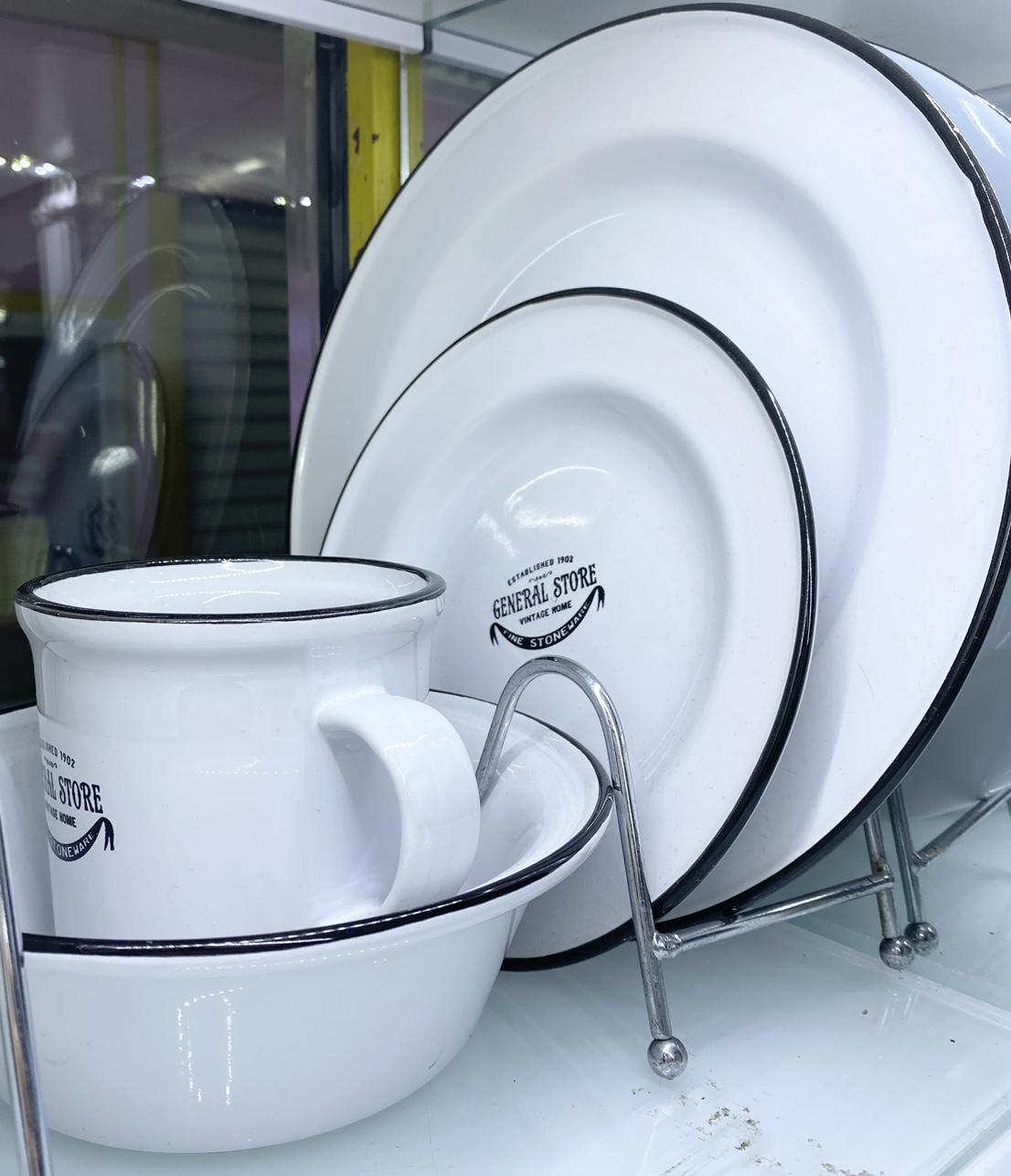 16 Head Imitation Enamel Ceramic Black Edge Printing Tableware