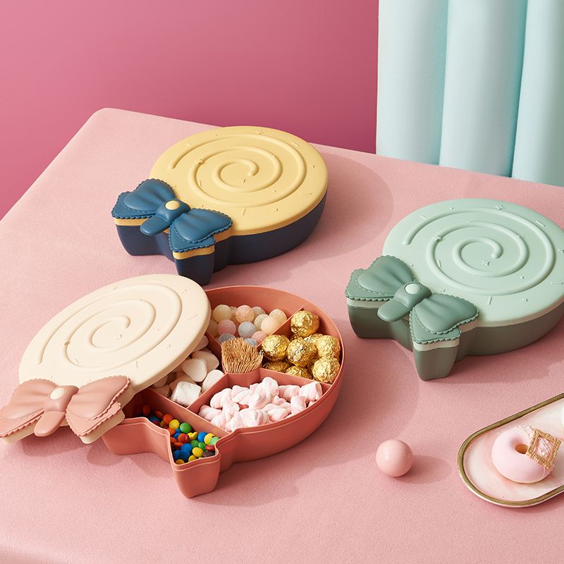 Cute children's candy box, plastic compartments with LIDS, nut box, creative home living room, large-capacity snack box, fruit plate full figure