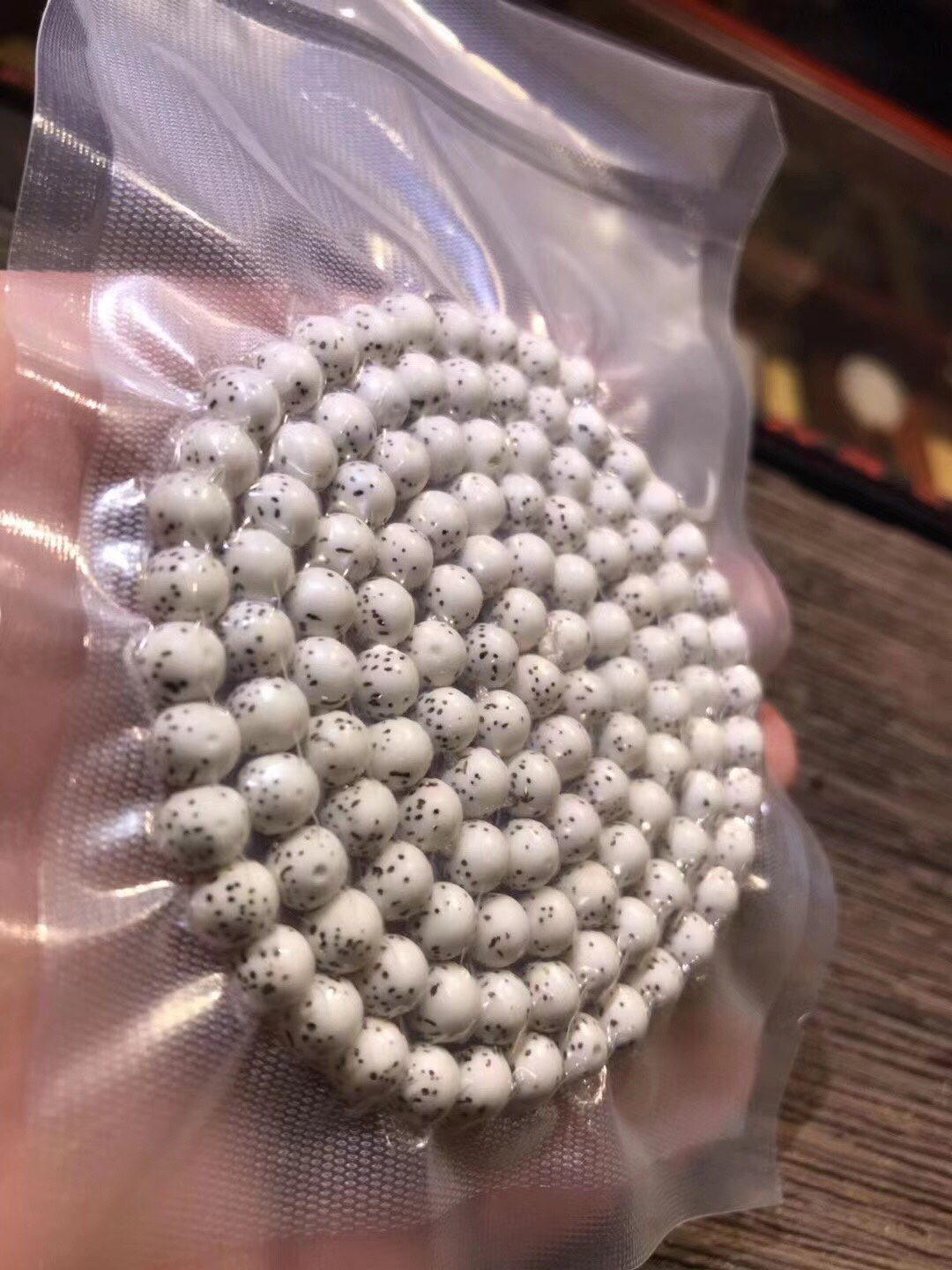 正宗海南原生态新月菩提，大留白，规格6mm，头货精挑。一条毕业，兴趣来询详情4