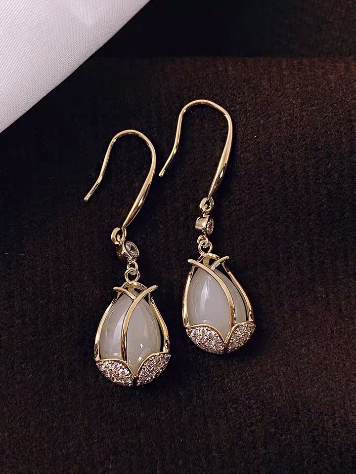 Ear Stud 33
