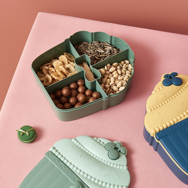 Home creative cartoon cute covered dried fruit and snack storage box, modern living room coffee table, candy box, fruit plate Application Scenario