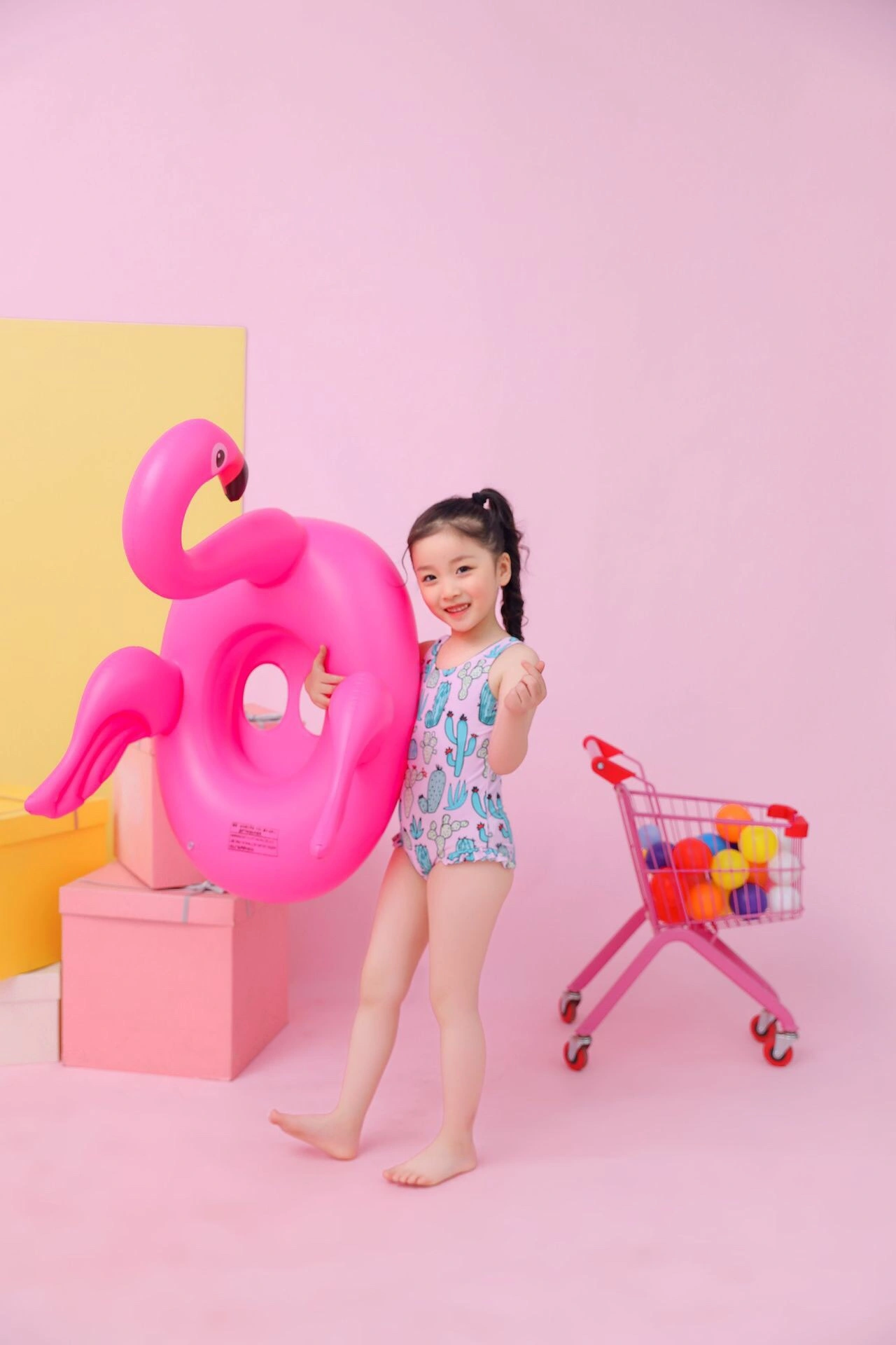 Wholesale of baby inflatable flamingo seat rings, unicorn baby swimming rings, children's lifebuoys and infant seat rings in stock detail image 1