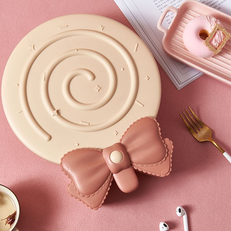 Cute children's candy box, plastic compartments with LIDS, nut box, creative home living room, large-capacity snack box, fruit plate Item Picture