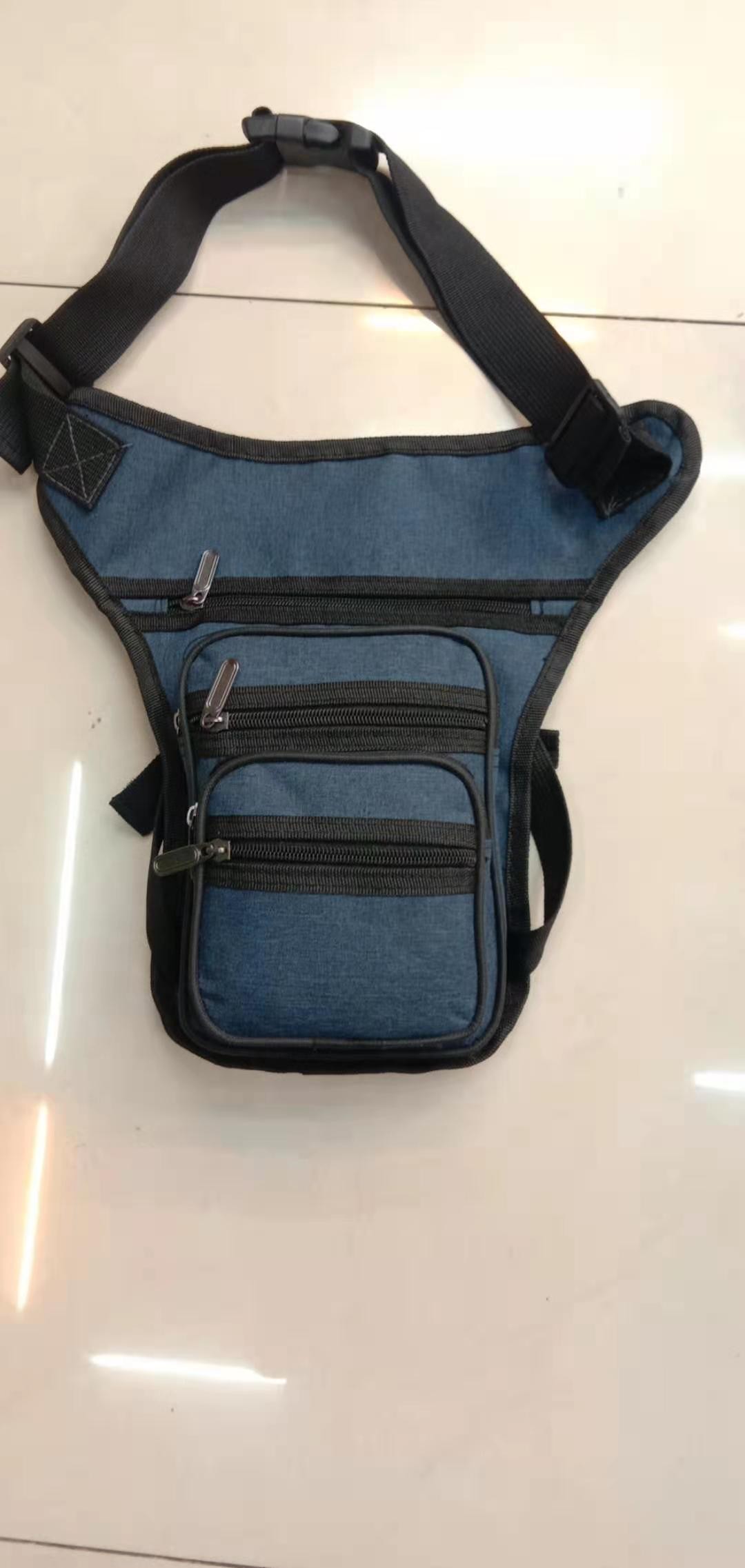 Crossbody bag detail image 7