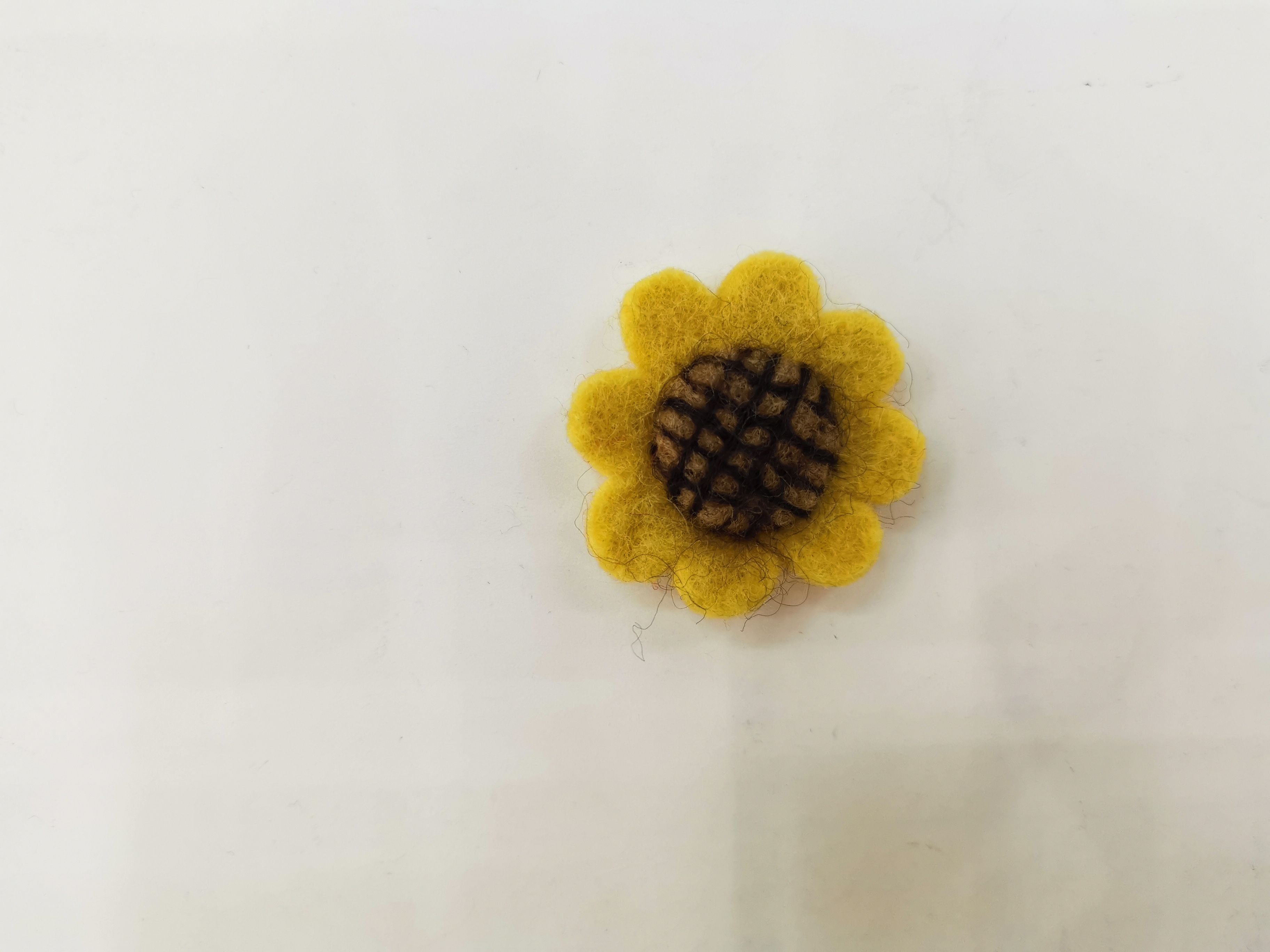 Wool felt handmade large sunflower thumbnail