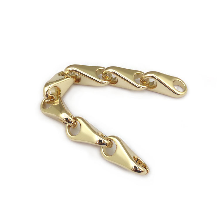 Dongguan Fengxing Hardware Factory Direct A39 Alloy Chain Hanging Plated Chain Welcome To Customize full figure
