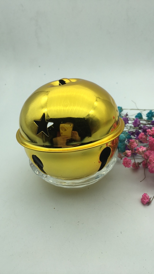 8 cm five-star vacuum bell, Christmas bell, handicraft accessory, D1Y accessory Application Scenario