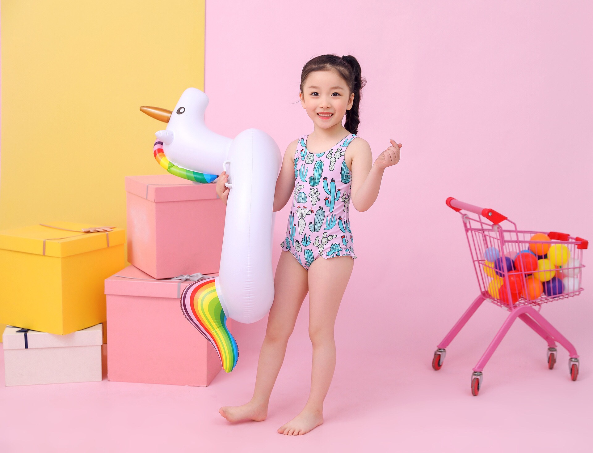 Wholesale of baby inflatable unicorn seat rings, unicorn children's swimming rings, children's lifebuoys, and baby yachts in stock detail image 1