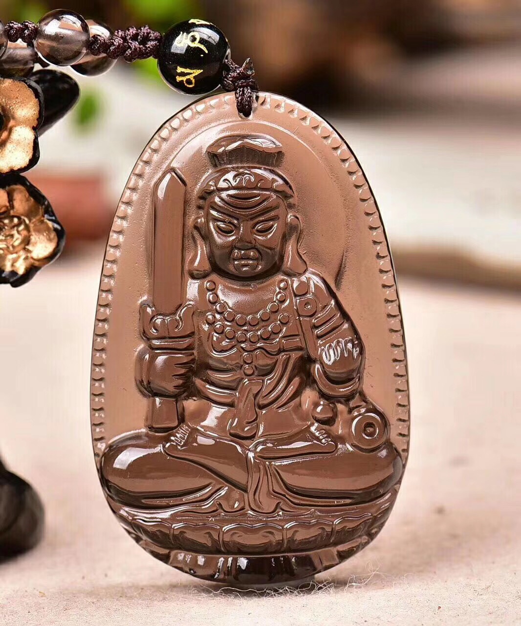 Natural ice-type obsidian zodiac Rooster Immovable Bodhisattva.