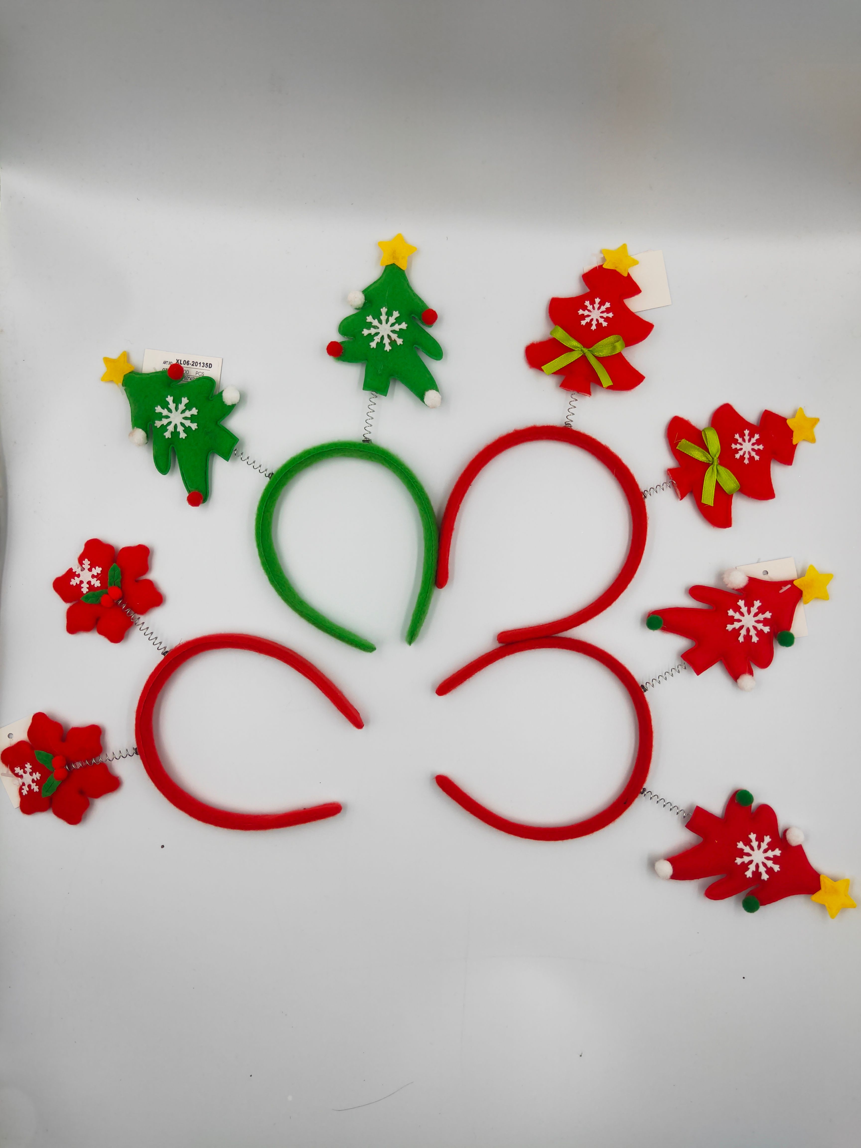 Christmas clasp 1 full figure