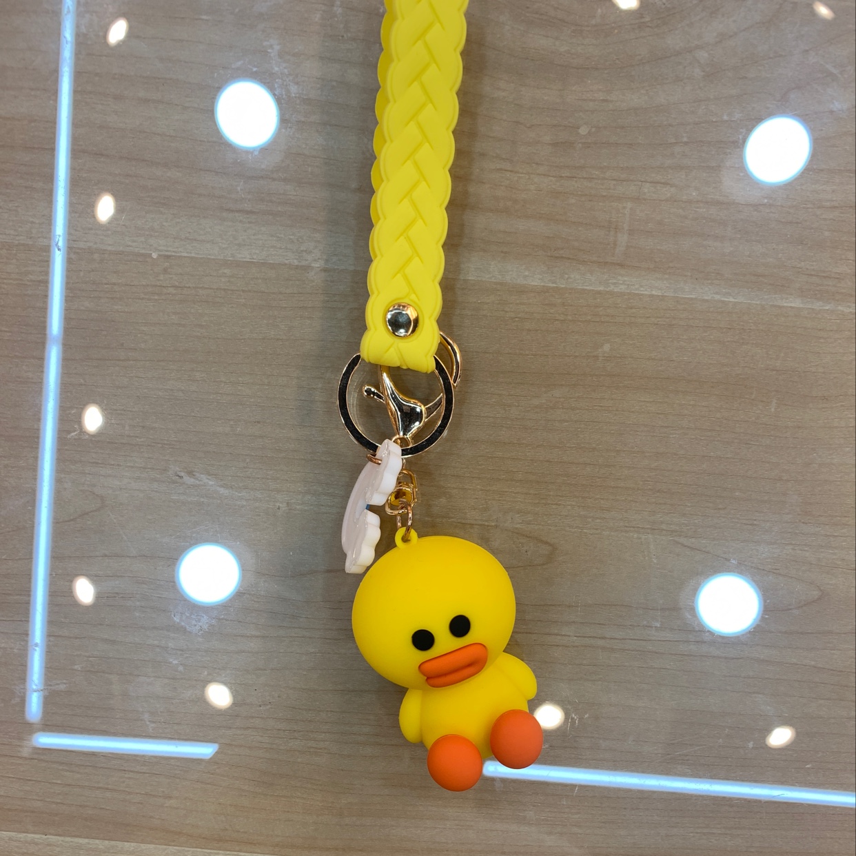 Small yellow duck pendant cute fashion Ins net red envelope package hanging ornaments car pendant thumbnail
