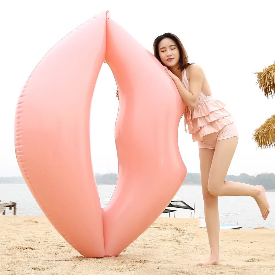 Wholesale inflatable red-lipped floating water toys, adult mounts, floating beds, swimming rings, floating rings, inflatable beds pic 4