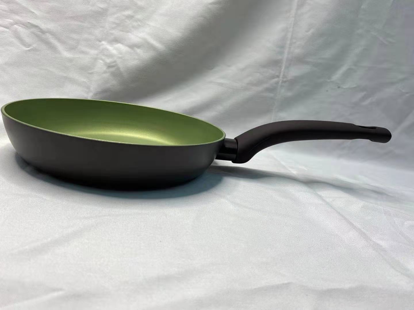 Non-stick frying pan, dual-purpose for induction cooker and open flame Specification image