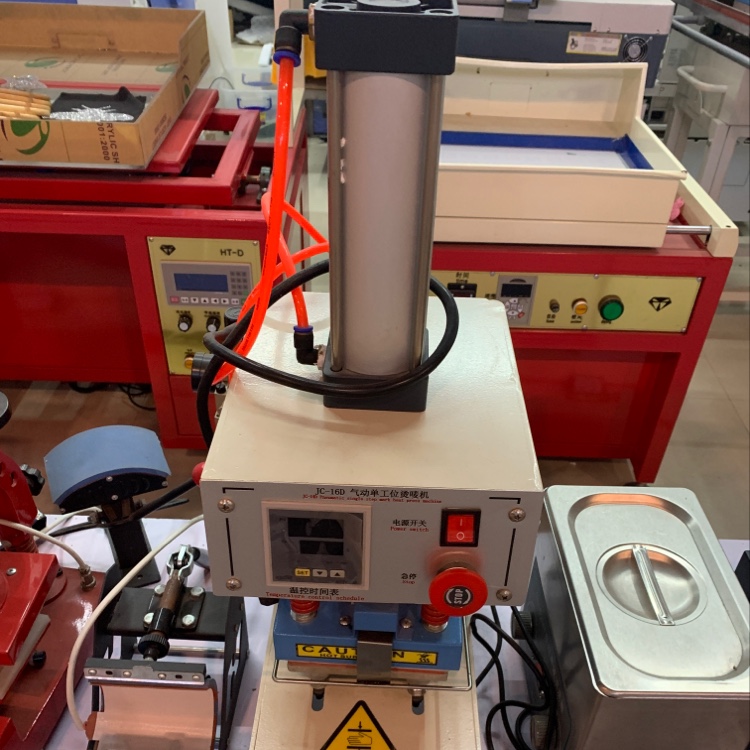 Pneumatic marking machine