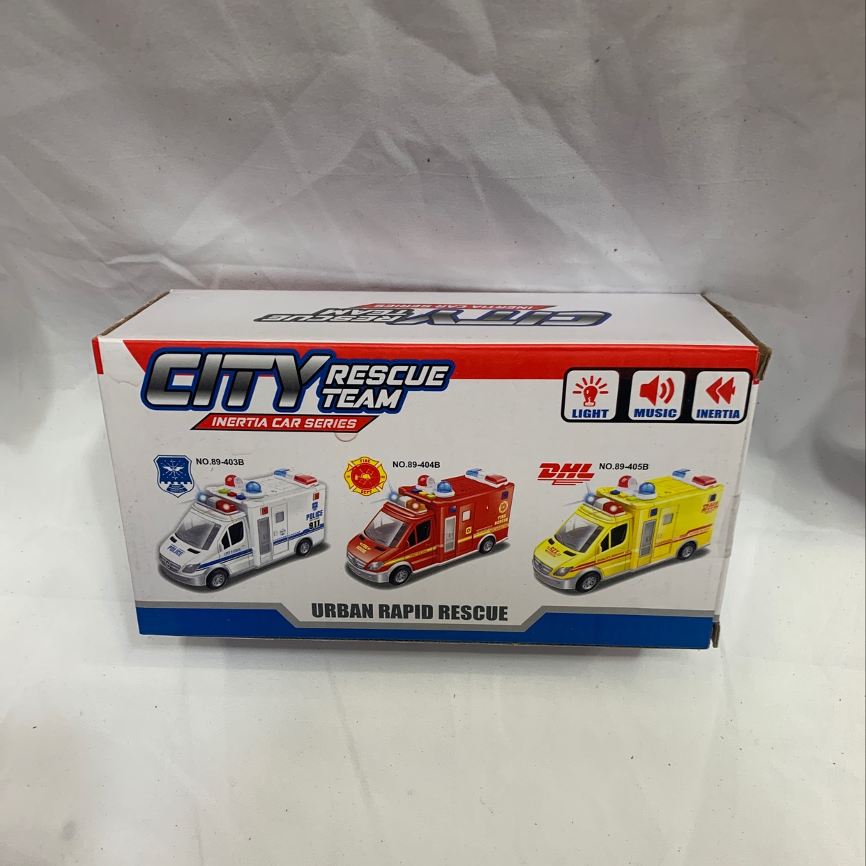 The universal wheel toy electric police car can move by itself with built-in lighting and music effects