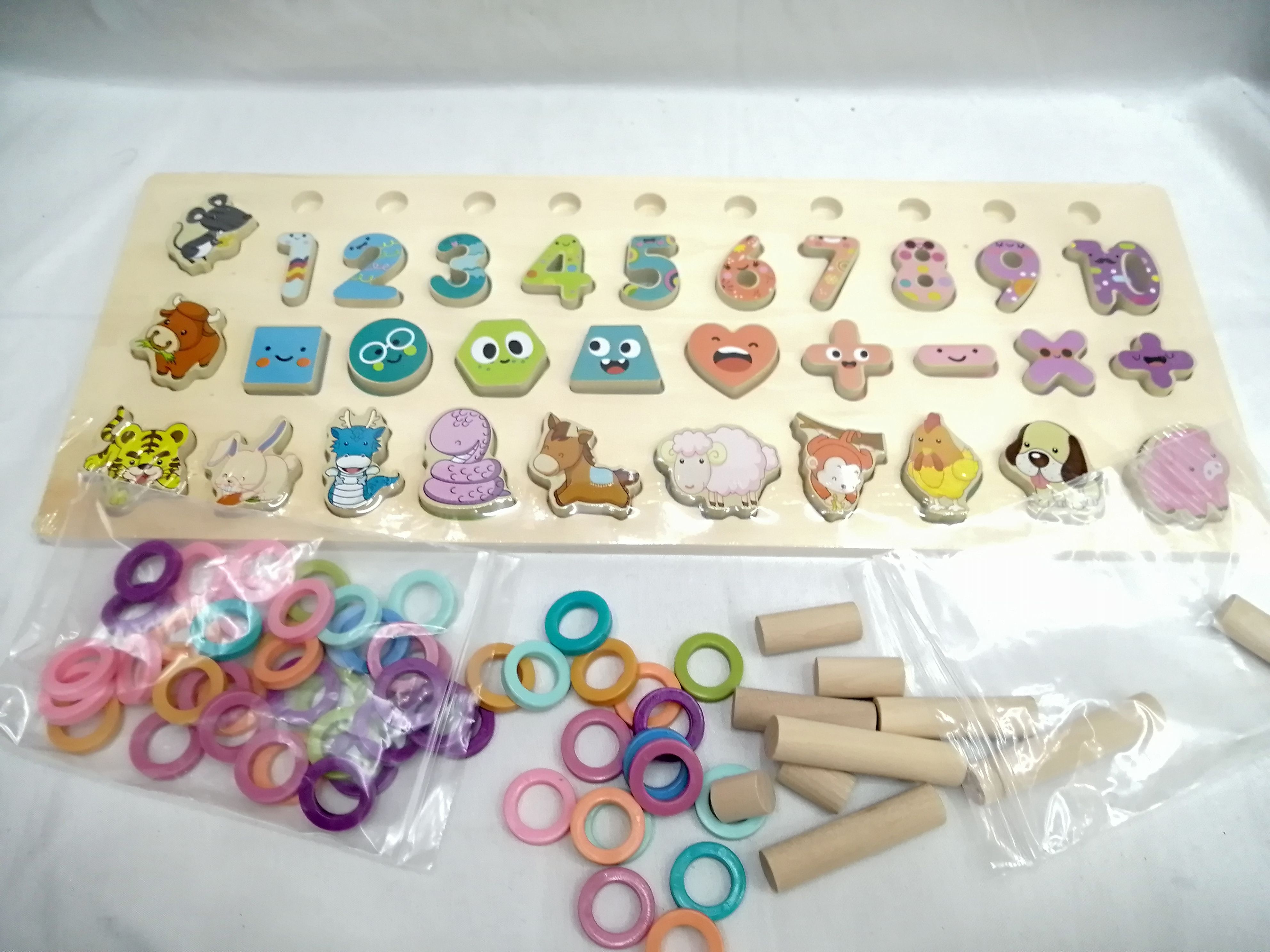 Baby enlightenment early education building blocks, children's intelligence and brain-stimulating digital puzzles, twelve Chinese zodiac toys matching boards Application Scenario