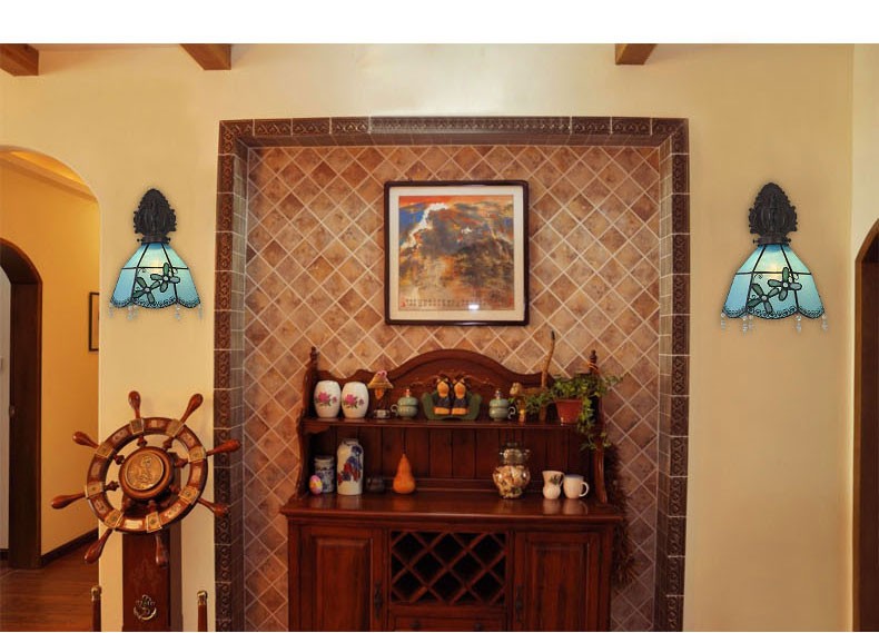 Mediterrian-style artistic single-head colored glass wall lamp, mirror front lamp, three-dimensional flower detail image 3