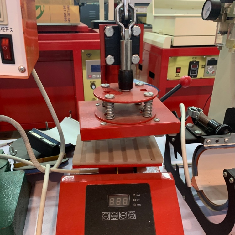 Pen ironing machine