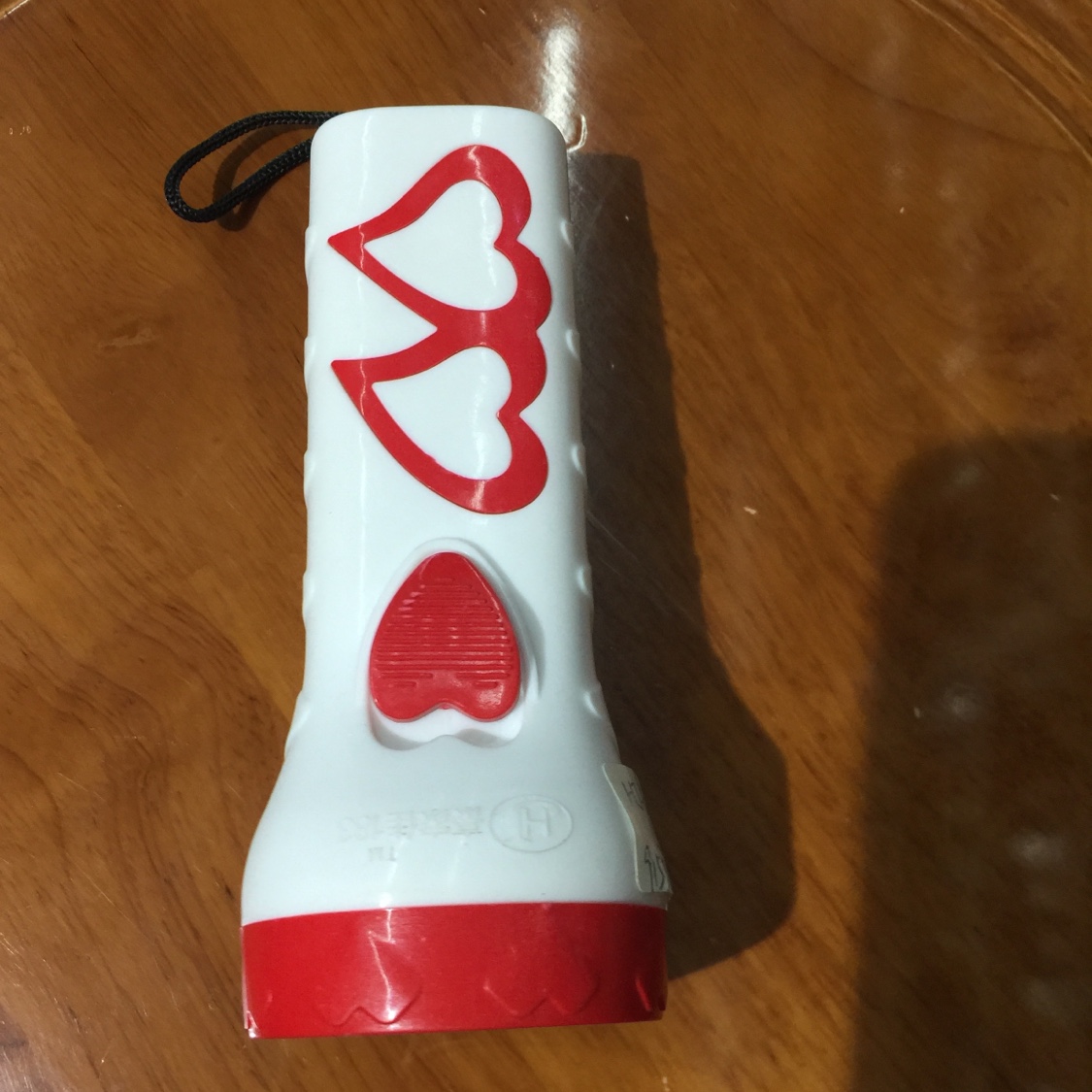 Double red heart dry battery flashlight thumbnail