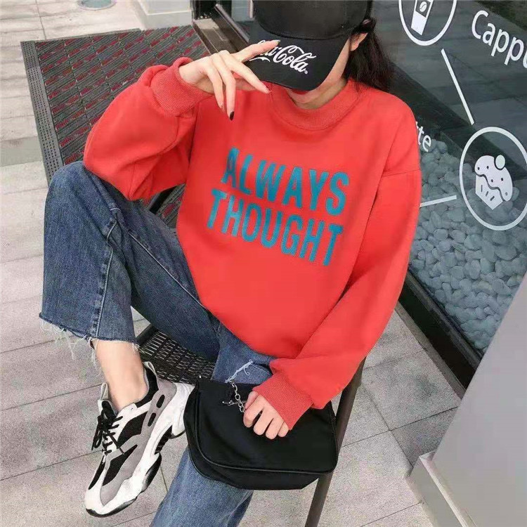 Jimmy Seio's 2020 winter collection features a new regular letter round-neck pullover hoodie Specification image